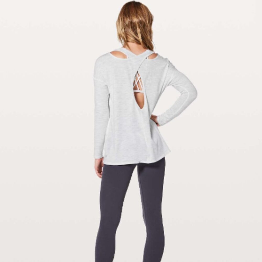 LULULEMON Back Into It Top Gray White 10